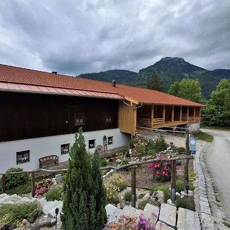 Apartment Schweinsteiger Hof - Gaestehaus In Den Bayerischen Alpen